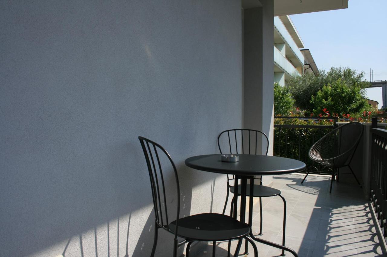 Du Aparments Apartment *